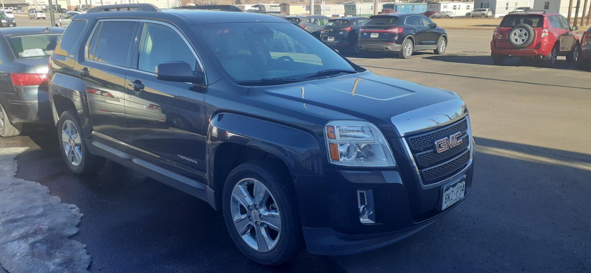 2015 GMC Terrain SLT1 AWD (2GKFLXE33F6) with an 3.6L V6 DOHC 24V engine, 6-Speed Automatic transmission, located at 2015 Cambell Street, Rapid City, SD, 57701, (605) 342-8326, 44.066433, -103.191772 - Photo#3